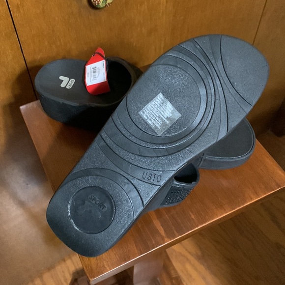 🆕 FILA- BLACK SANDALS (10) - Picture 10 of 12